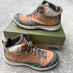 Keen Mid Hiking Boots